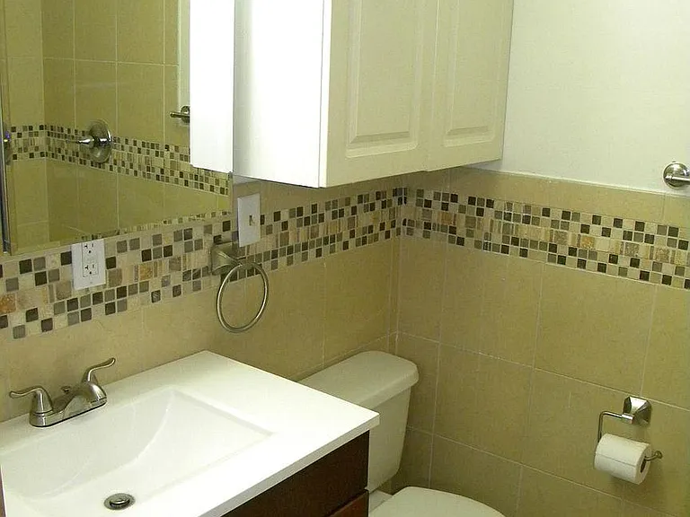 1905 Feronia Ave #3 — Photo 4