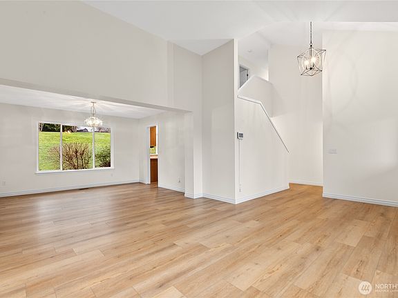 5th image of 13418 Elk Ridge Road SE