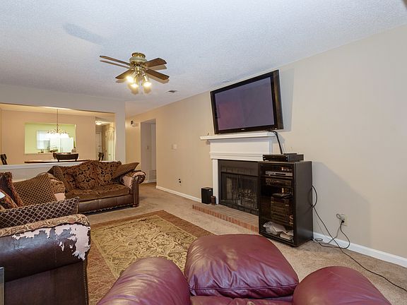 4th image of 4143 Stillwater Dr