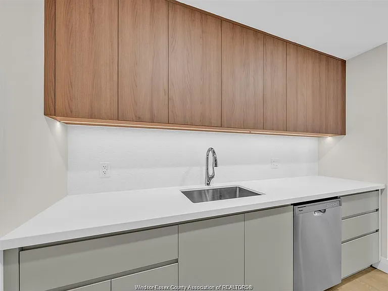 11646 Tecumseh Rd E #502 — Photo 11