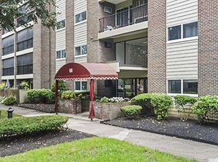 66 Main St APT 16A, Stoneham, MA 02180