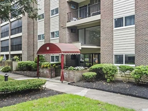 66 Main St APT 16A, Stoneham, MA 02180