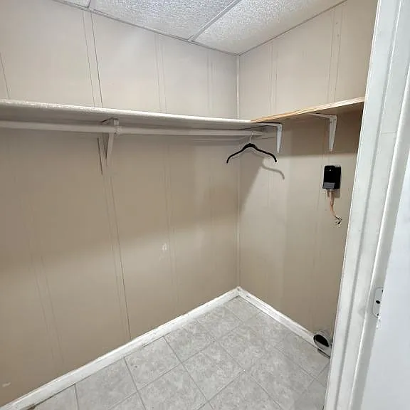542 Longfellow Blvd — Photo 5