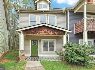 407 N Lake Dr #G4, Carrollton, GA