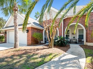 501 Fox Run Cir, Brunswick, GA 31525