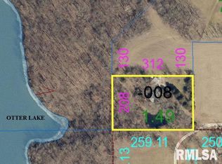 13800 Bear Ranch Ln, Girard, IL 62640