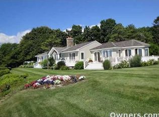 405 Shore Rd, Cape Neddick, ME 03902