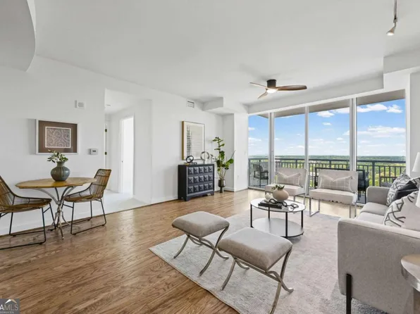 3338 Peachtree Rd NE APT 2702, Atlanta, GA 30326