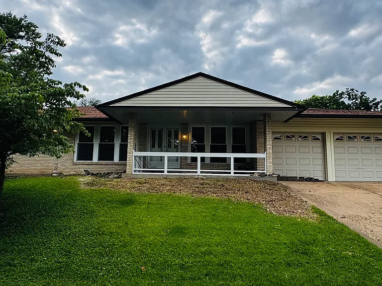 13153 Weatherfield Dr — Photo 1