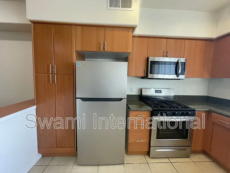 5010 S Figueroa St — Photo 8