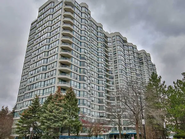 7300 Yonge St #1407, Vaughan, ON L4J 7Y5