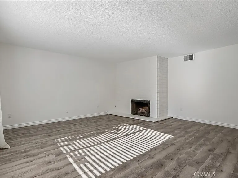 1184 Lyndhurst Dr — Photo 4