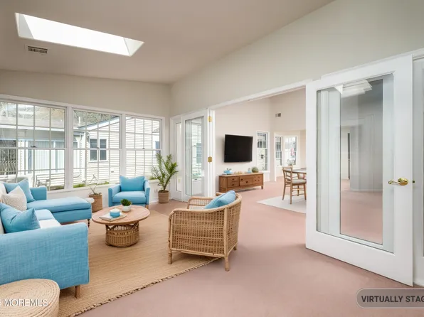 554 Waterford Drive, Manchester, NJ 08759