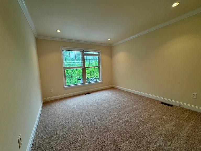 400 Barefield Ln — Photo 22