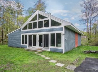 25 Peabody St, Middleton, MA 01949
