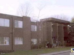 10740 Valley Vw #A-17, Northfield, OH 44067