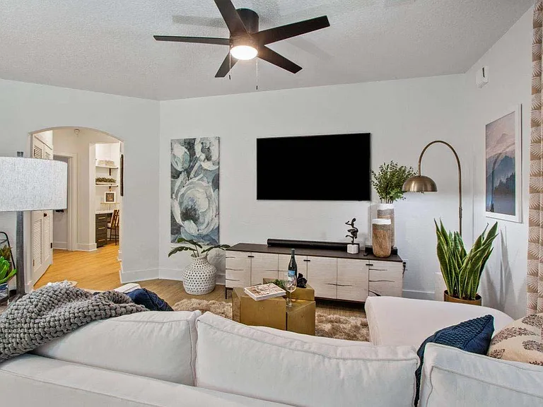 Adara at Godley Station, Savannah, GA, Living Room