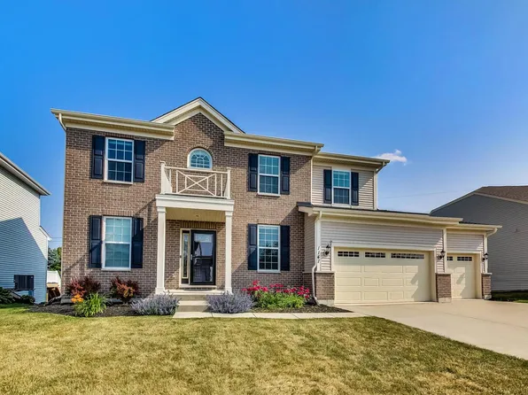 1141 Kingsmill Dr, Algonquin, IL 60102