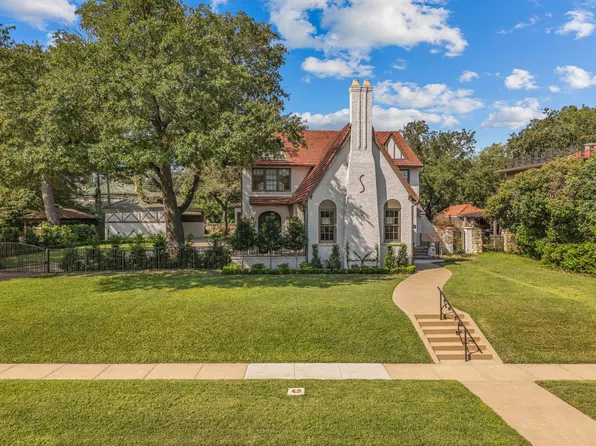 2336 Medford Ct E, Fort Worth, TX 76109