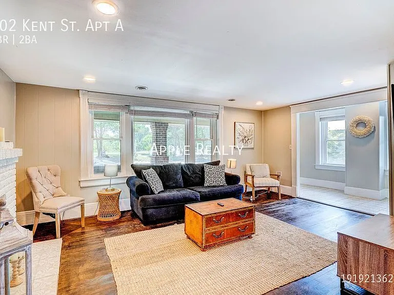 802 Kent St #A — Photo 5