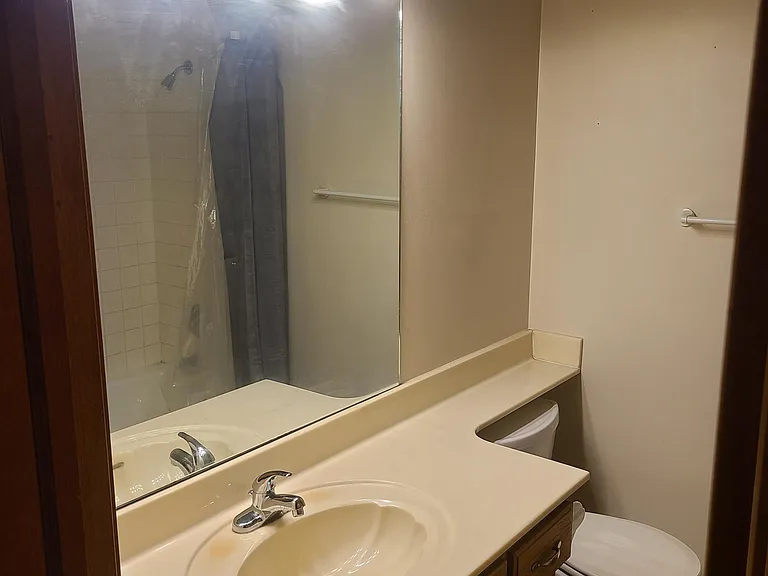 Main full bathroom