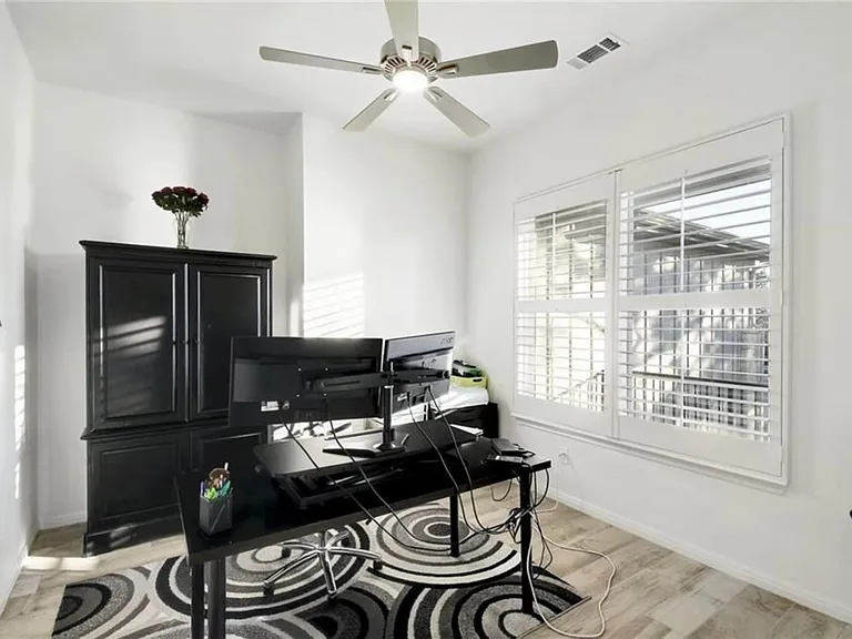 424 N Summit Ridge Dr — Photo 16