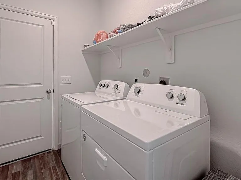 10133 Pappas Dr — Photo 17