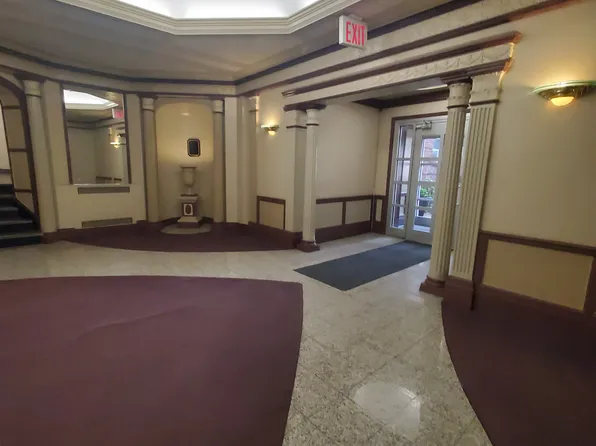 114-06 Queens Boulevard image 1 of 10