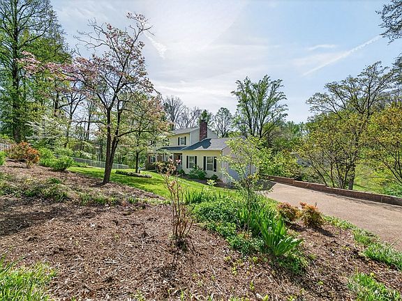 4th image of 690 Valley Forge Rd