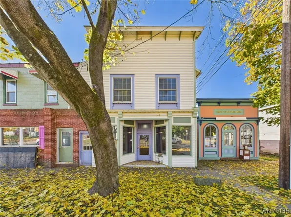 33 W Main St, Angelica, NY 14709