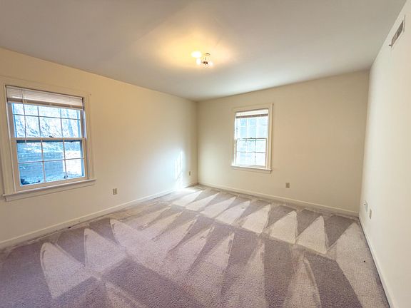 5th image of 847 King James St SW APT A