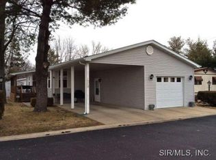 1805 Royal Mine Rd, Belleville, IL 62226