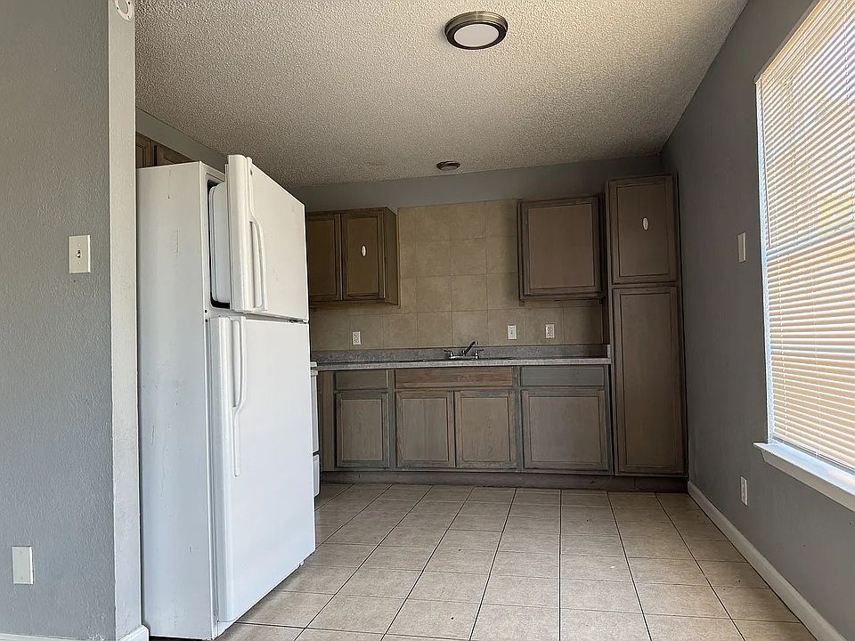 1st image of 1403 N 2nd St #11500742