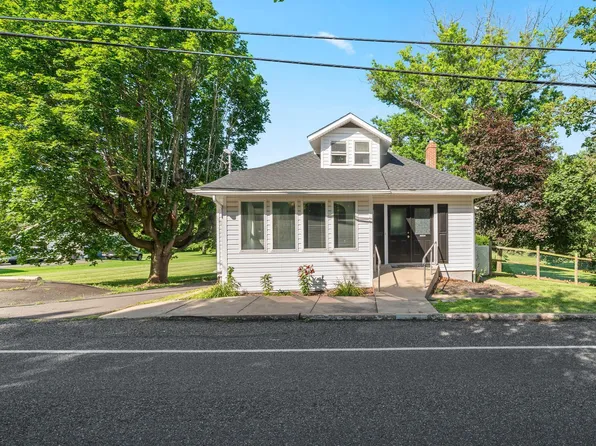 2255 Spinnerstown Rd, Quakertown, PA 18951