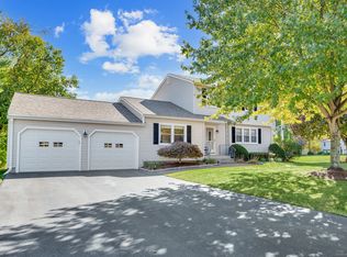 2 Landmark Rd, Wallingford, CT 06492