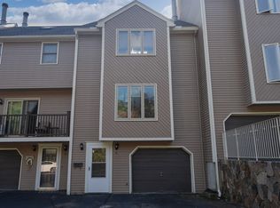 275 Donohue Rd APT 9, Dracut, MA 01826