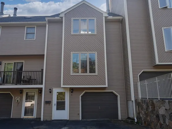275 Donohue Rd APT 9, Dracut, MA 01826