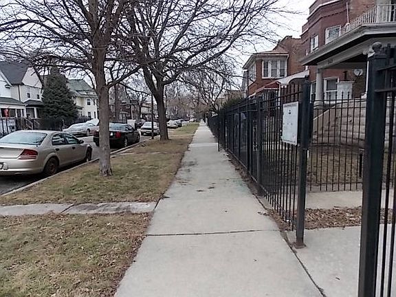 2nd image of 543 N Leamington Ave