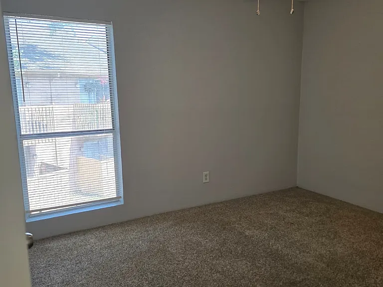 4747 Allendale Rd — Photo 46