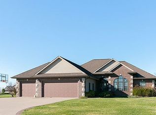 1282 Elder Ridge Rd, West Liberty, IA 52776