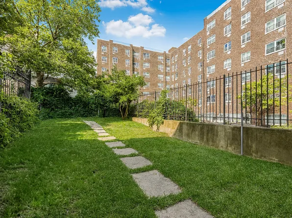 975 East 178th Street image 10 of 28