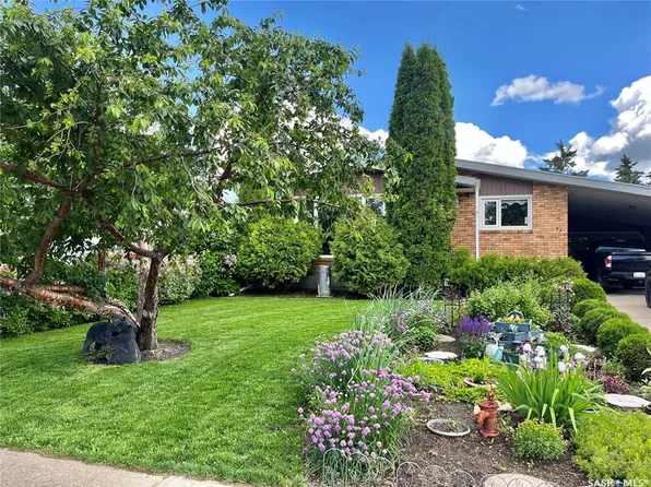 63 Clarewood CRESCENT, Yorkton, SK S3N 2V8