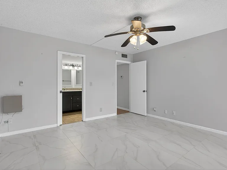 2501 Antigua Ter #D1 — Photo 24