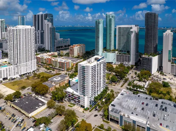275 NE 18th St APT 808, Miami, FL 33132