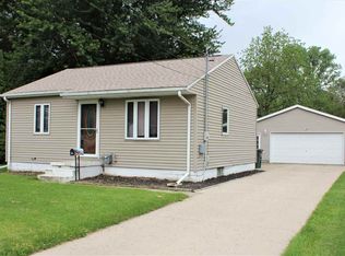 116 Prince St, Waterloo, IA 50703