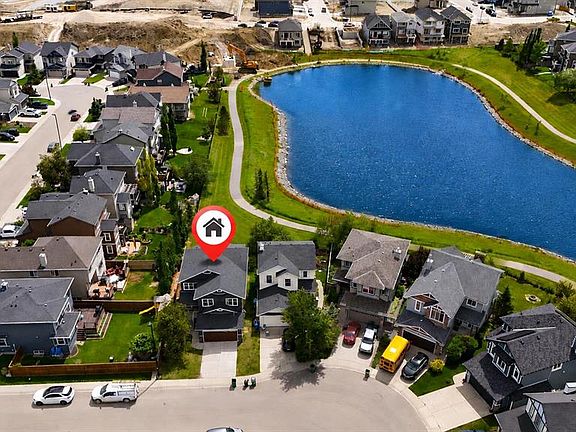 3rd image of 438 N Sagewood Park SW