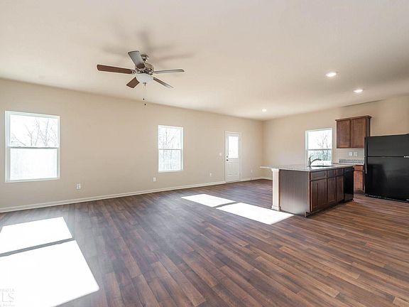 4th image of 3695 Tommyhawk Way