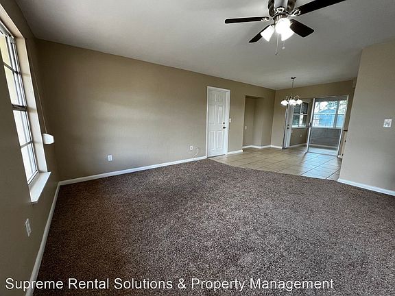 4th image of 10750 Lemontree Ct