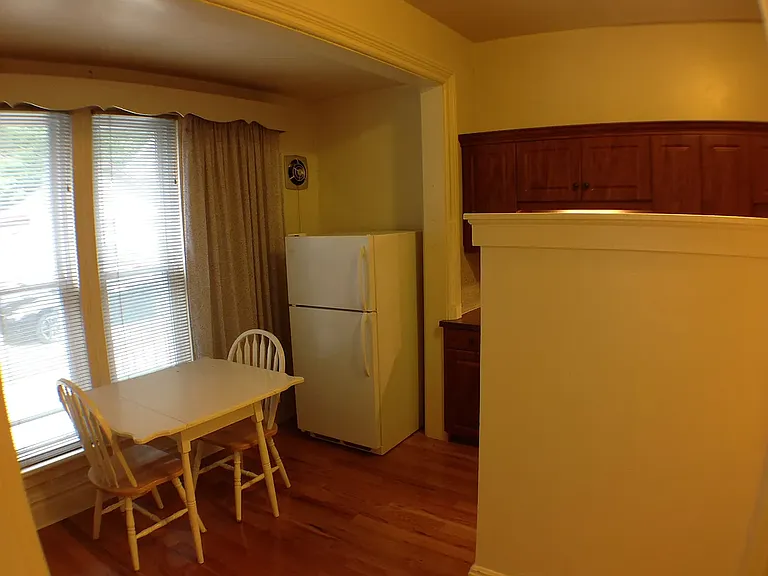 28 Union Ave NE #2 — Photo 4