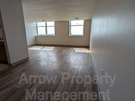 2nd image of 731 E Crawford St #3E